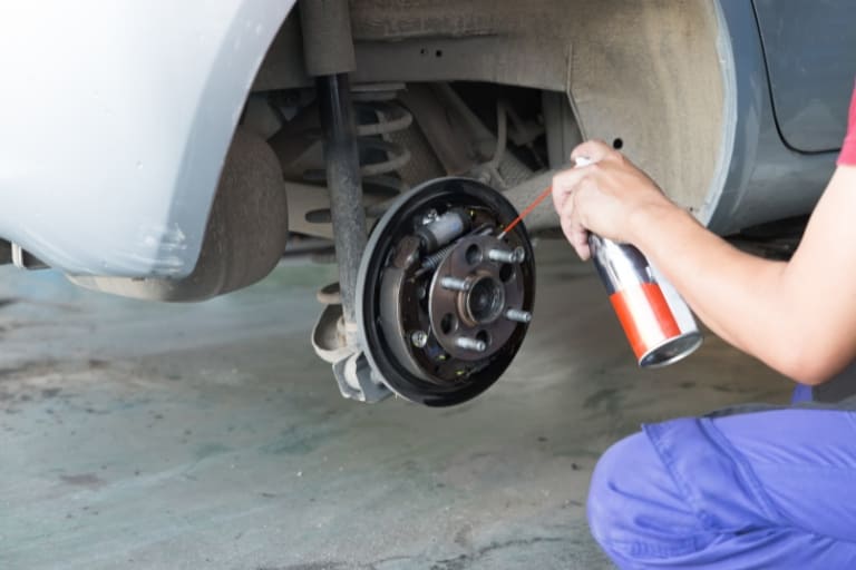 How to safely use brake cleaner